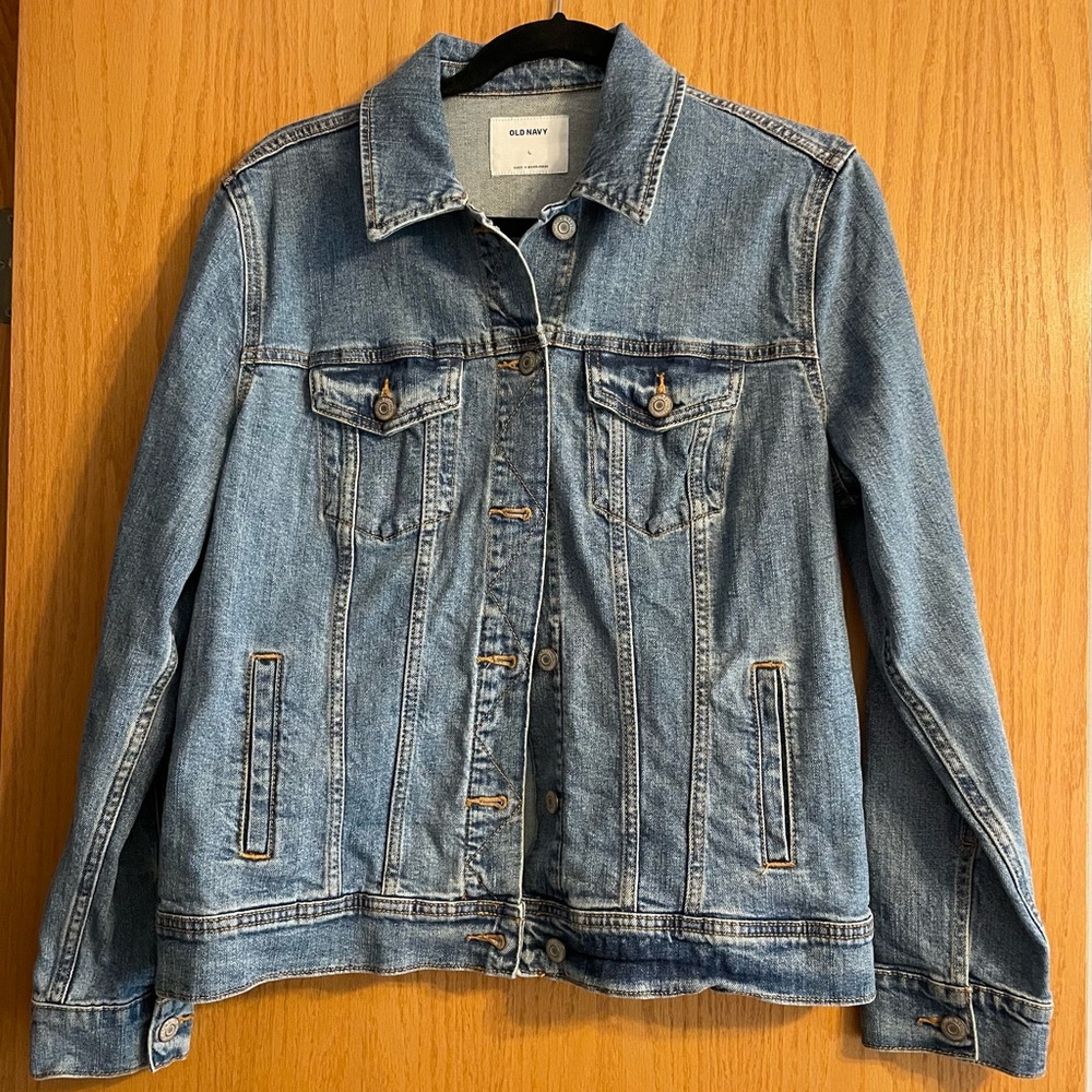 Old Navy Denim Jean Jacket Women Large (new without tags)